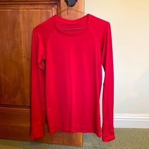 Swiftly tech long sleeve 2.0 race length in dark red